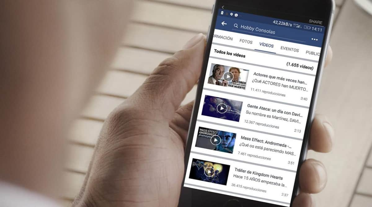 quitar los iconos de la barra de accesos directos de la app de Facebook